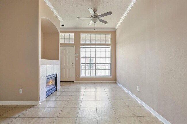 Foto del edificio - 2710 Grants Lake Blvd