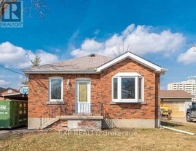 Building Photo - 204 John St