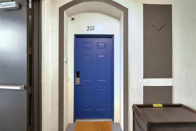 Foto del edificio - 4126 Breakview Dr
