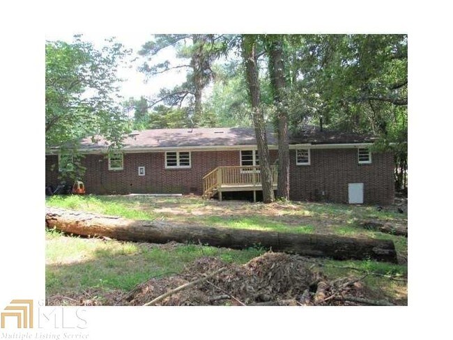 Building Photo - 2232 Warren Dr SW