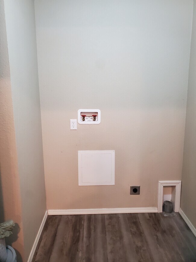 Building Photo - 86435 Franklin Blvd