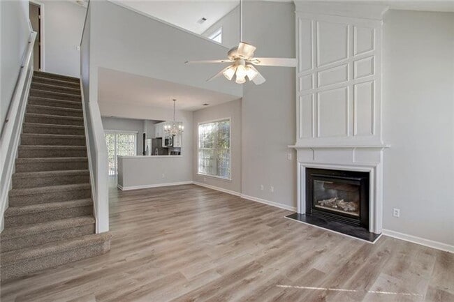 Photo - Traditional Cottage Style home with Loft