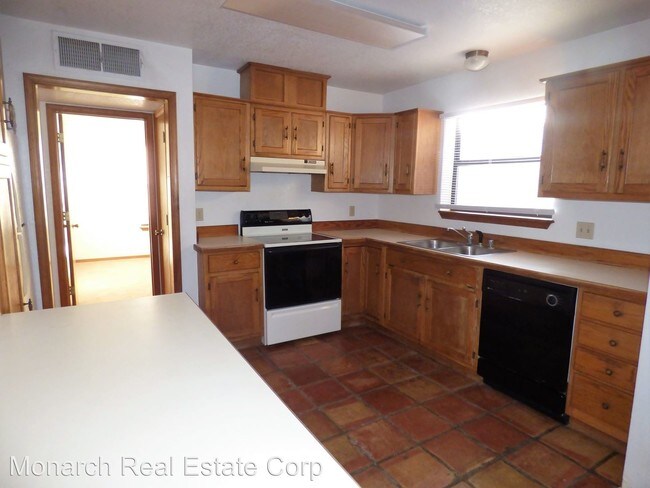 Building Photo - 3 br, 2 bath House - 733 Stagecoach Dr