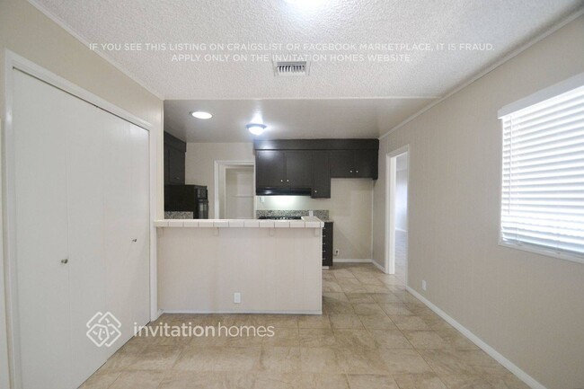 Foto del edificio - 13139 Archwood St