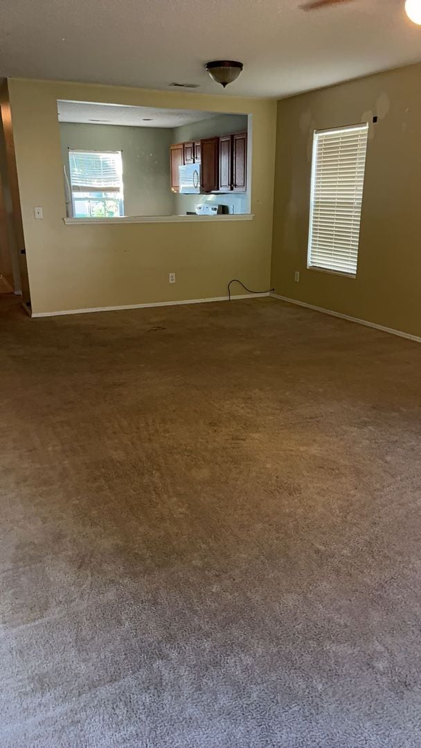 Building Photo - 323 Bellegrove Dr