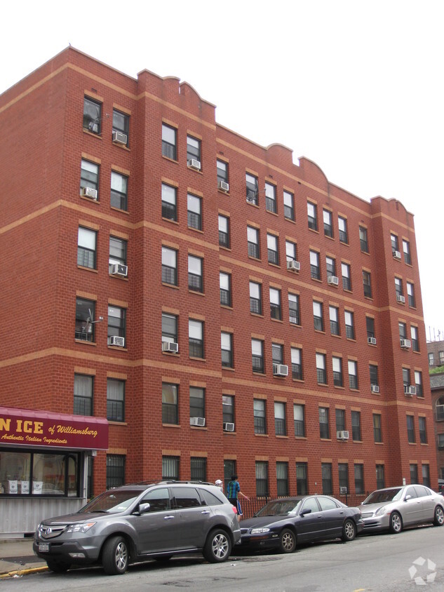 Building Photo - 330 Union Ave