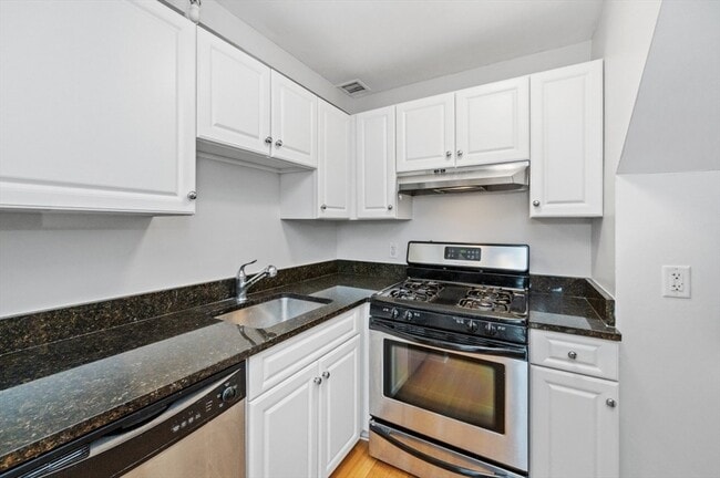 Foto del edificio - 42 8th St