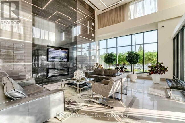 Building Photo - 3975-3975 Grand Park Dr