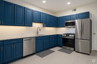 Building Photo - 46 Forest Dr