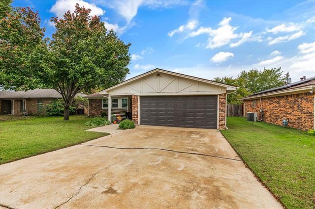 Building Photo - 2021 Memphis Dr