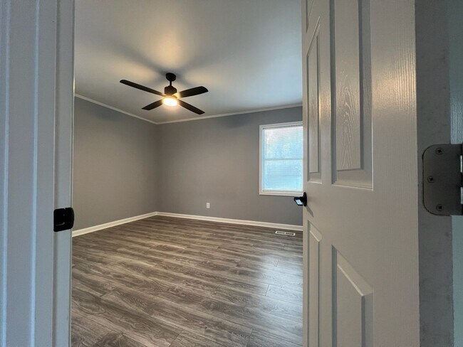 Foto del edificio - 2903 Skyline Rd
