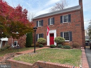 Building Photo - 4318 Lynbrook Dr