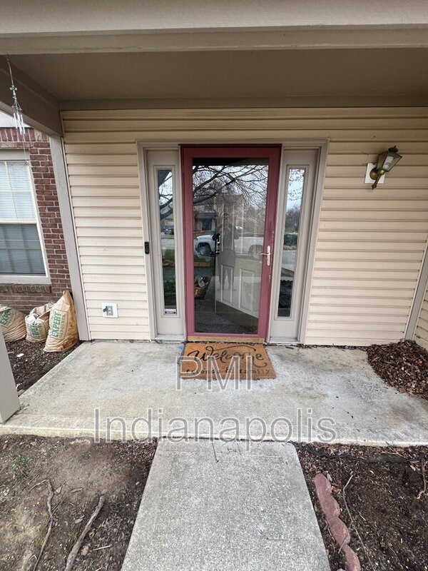 Foto del edificio - 5137 Red Yarrow Way