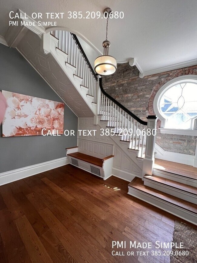 Building Photo - 5 Bed Updated 1800s Victorian Home - GORGE...