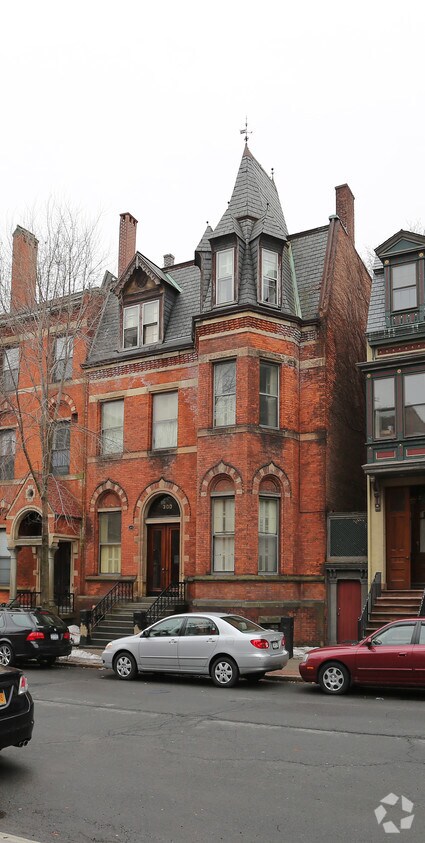 Primary Photo - 300 State St