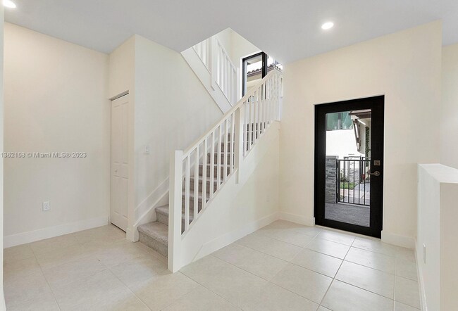 Building Photo - 4572 NW 83rd Pky
