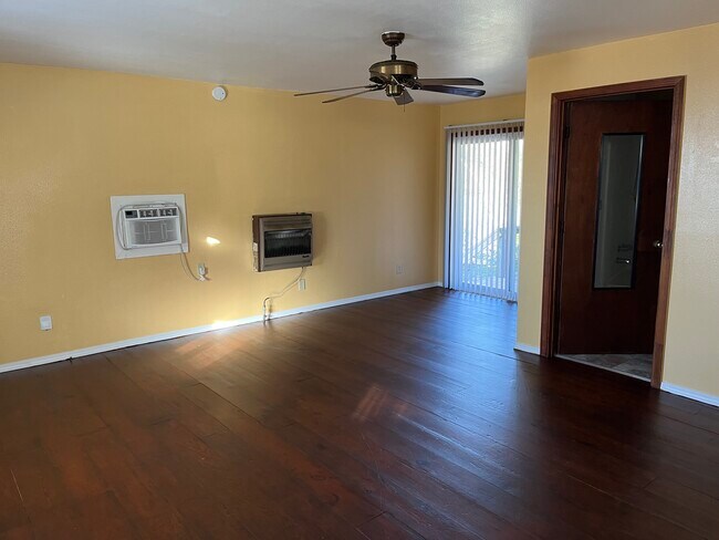 Foto del edificio - 110 Irwin Cir