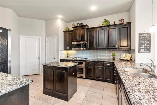 Building Photo - 5113 Dominica Ln