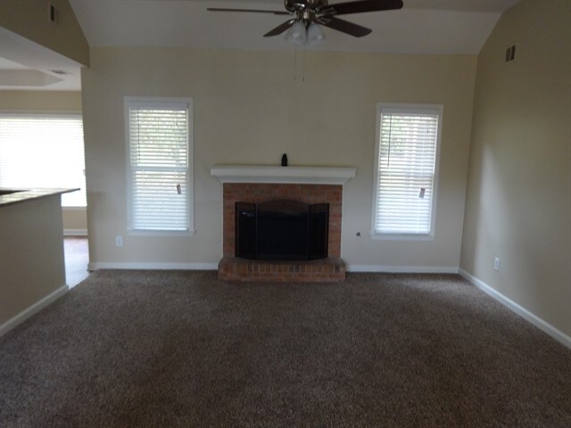 Building Photo - 3415 Rosewicke Dr