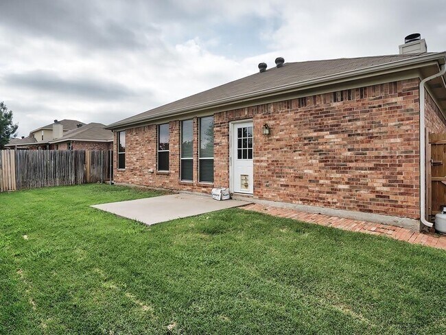 Building Photo - 3521 Desert Mesa Rd