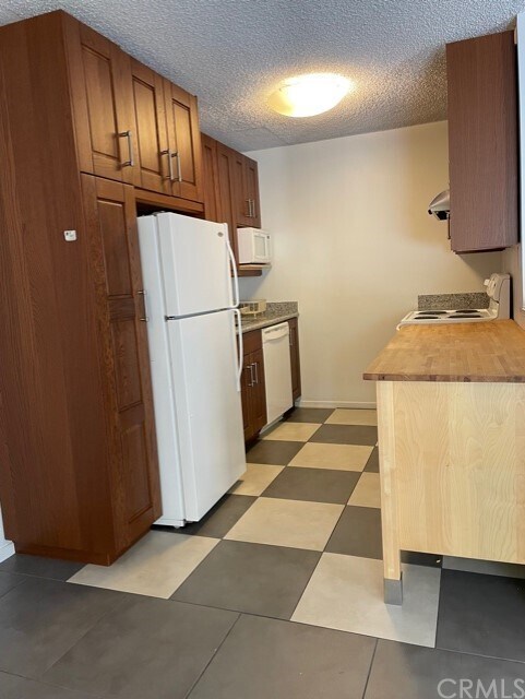 Foto del edificio - 807 E Cottonwood Rd