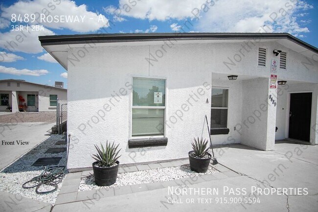 Building Photo - Practical 3-Bedroom Duplex with Private Ya...