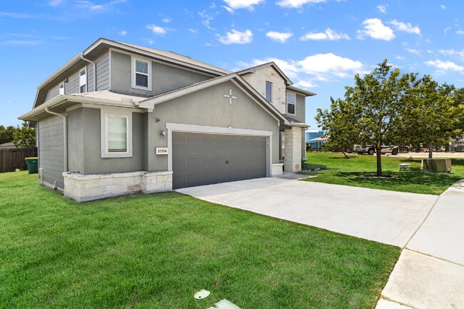 Building Photo - 10106 Macarthur Way