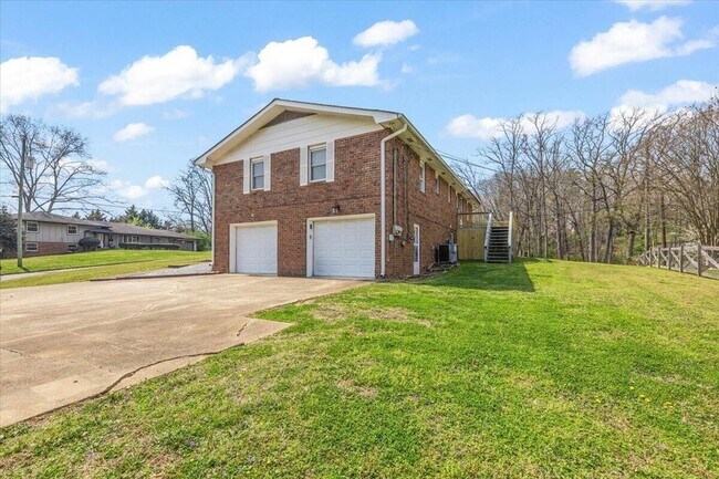 Foto del edificio - 9121 Potomac Dr