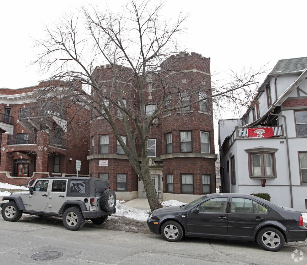 Foto del edificio - 143-145 W Gilman St