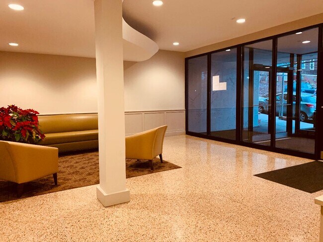 Foto del edificio - 36 Hamilton Ave
