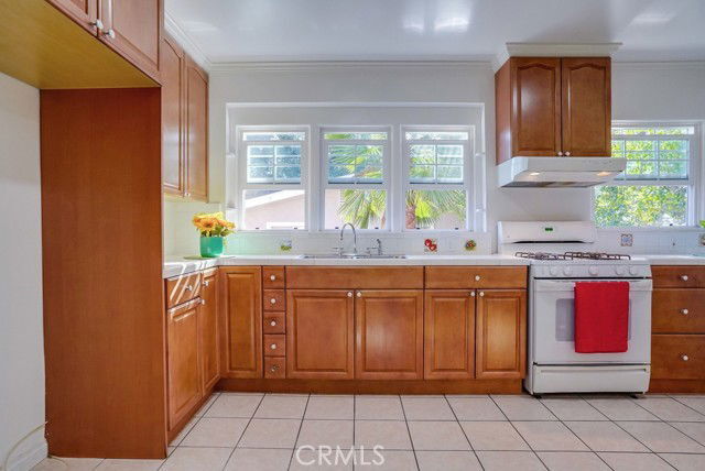 Building Photo - 2504 Piedmont Ave