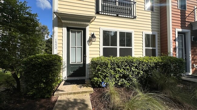 Photo - 1592 Bluewater Way Townhome