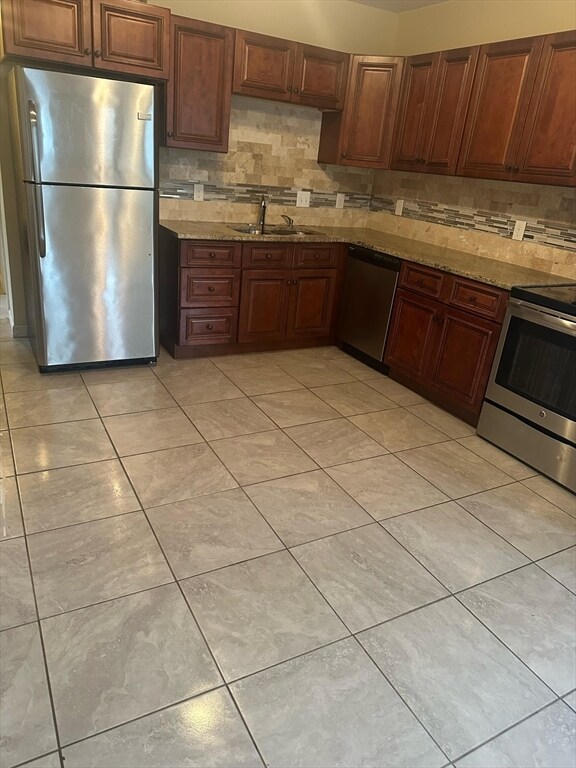 Foto del edificio - 121 Winfield St