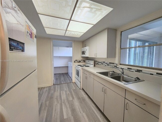 Foto del edificio - 1564 NW 31st Way