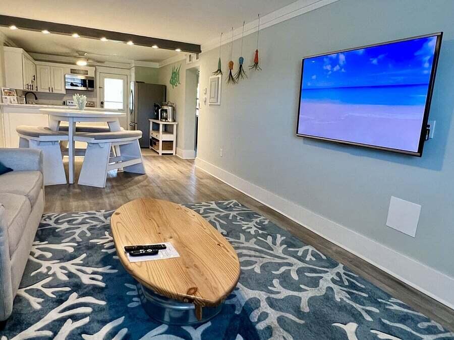 Foto principal - 885 Santa Rosa Blvd