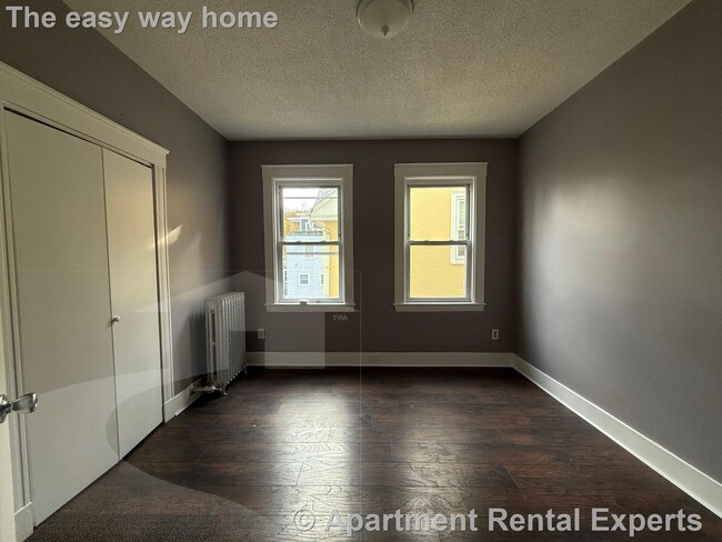 Building Photo - Cambridge/North Cambridge 3 Bedroom - In U...