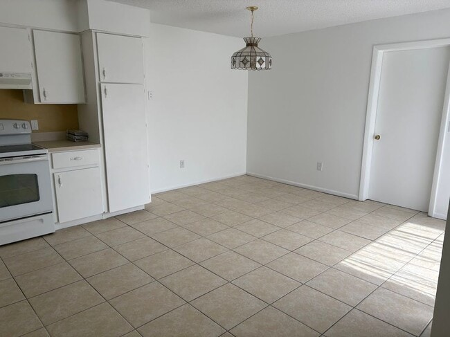Building Photo - 7467 Mead Dr
