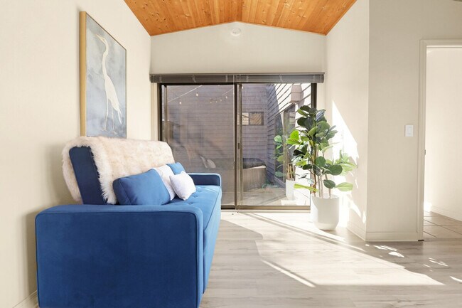 Foto del edificio - 112 Duck Ct