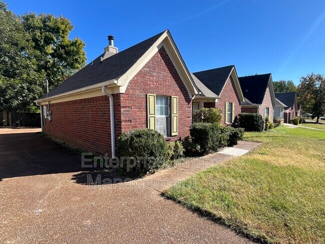 Building Photo - 5620 Dedo Cir