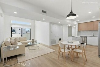 Building Photo - 12078 Guerin St