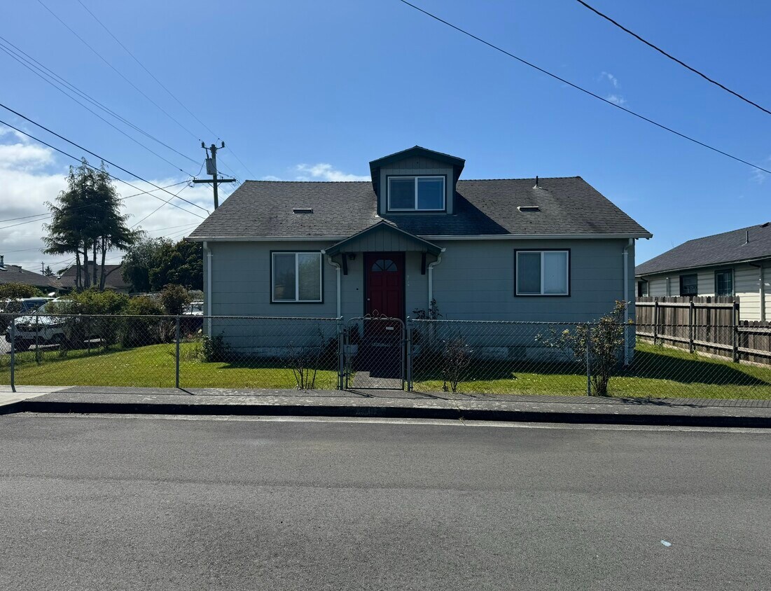 1407 North St, Arcata, CA 95521 House Rental in Arcata, CA