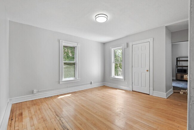 Foto del edificio - 3624 Bloomington Ave
