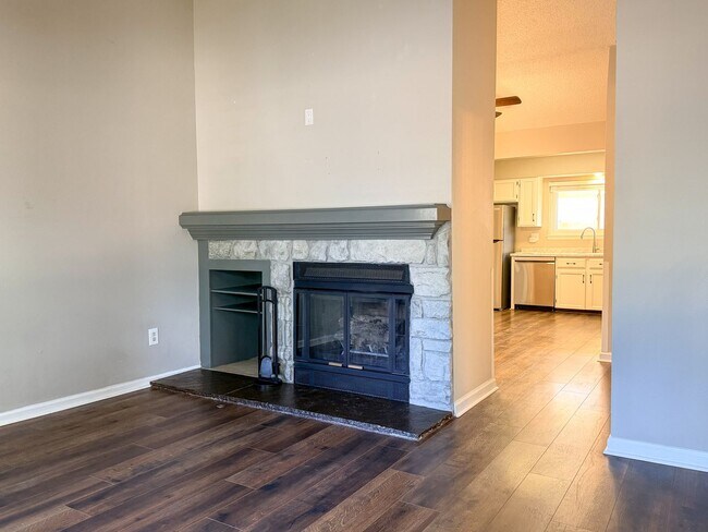 Foto del edificio - 4720 S Dudley St