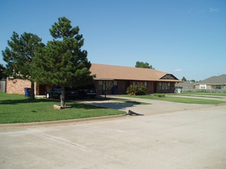 Foto del edificio - 1305-1311 W Whippoorwill Way