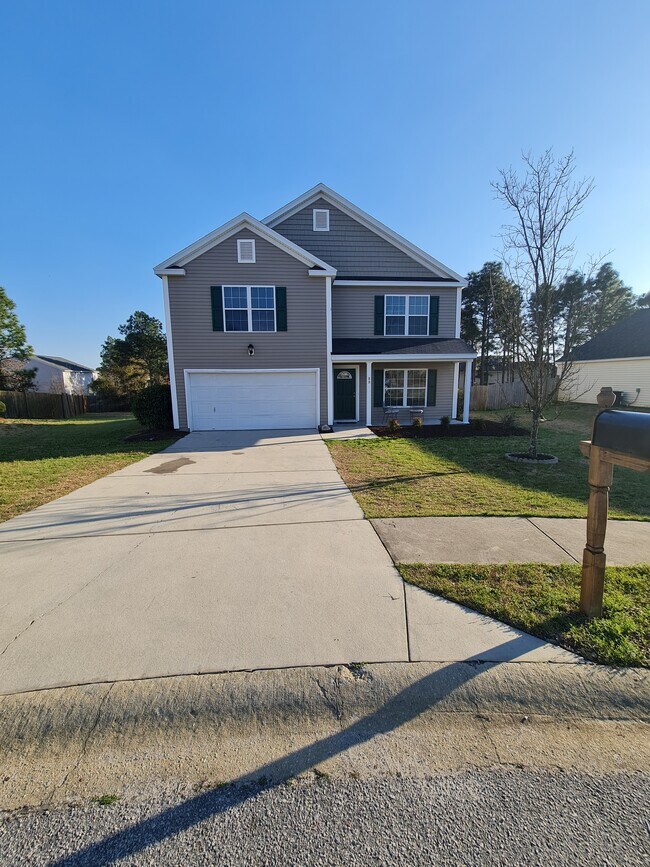 Building Photo - 89 Summit Ridge Cir