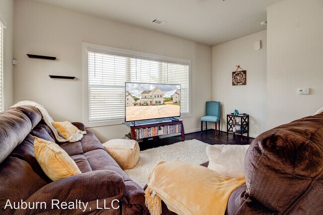 Building Photo - 3 br, 3.5 bath House - 418 Jack Hampton Drive