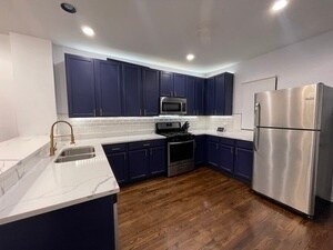 Building Photo - 2356 E 71st St