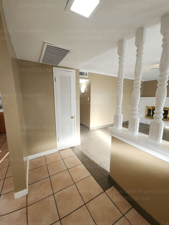 Foto del edificio - 3 bedroom 2 bathroom home.