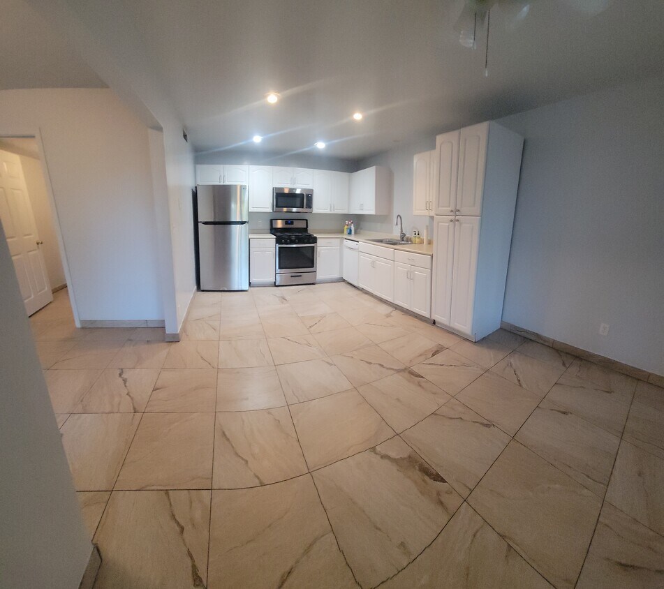 Foto principal - 711 E 7th Ave