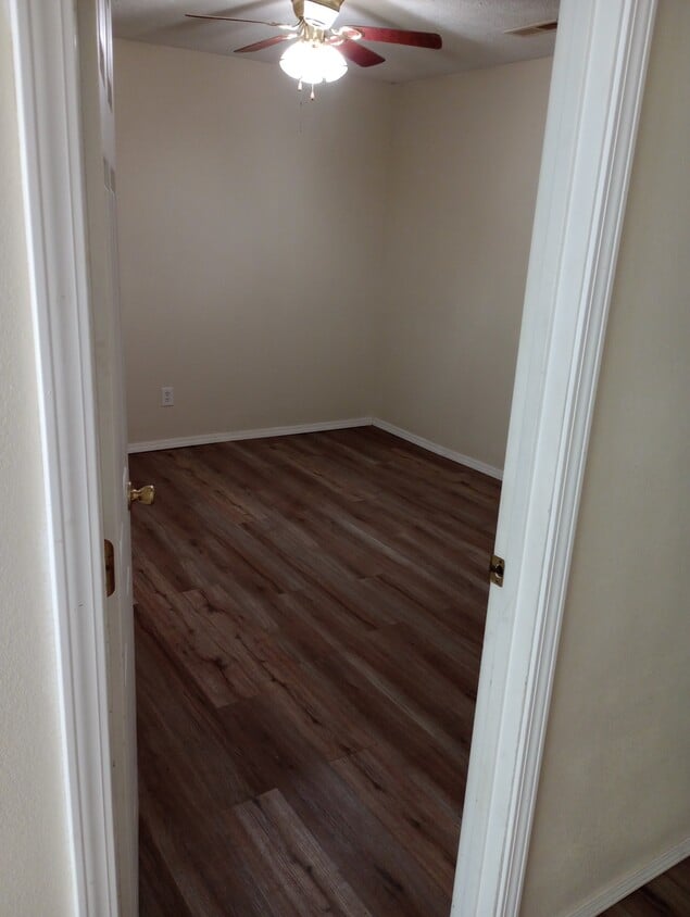 Foto principal - 9695 Canterbury Ln